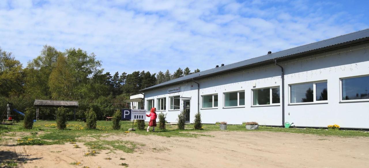Kihnu Sadama Oeoemaja Guesthouse Lemsi Buitenkant foto
