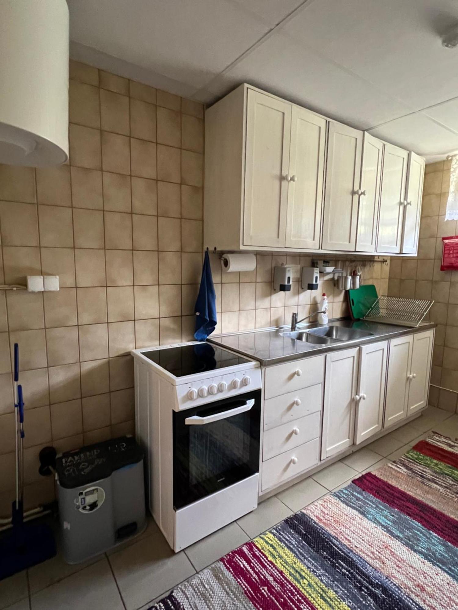 Kihnu Sadama Oeoemaja Guesthouse Lemsi Buitenkant foto