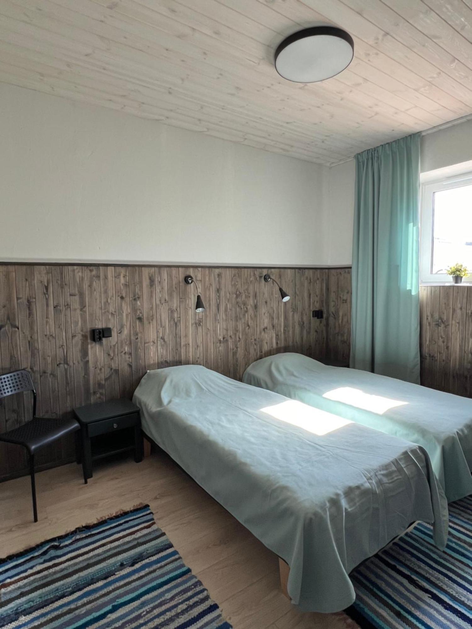 Kihnu Sadama Oeoemaja Guesthouse Lemsi Buitenkant foto
