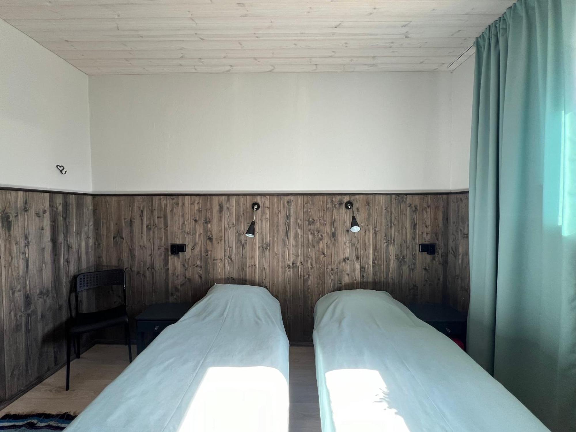 Kihnu Sadama Oeoemaja Guesthouse Lemsi Buitenkant foto