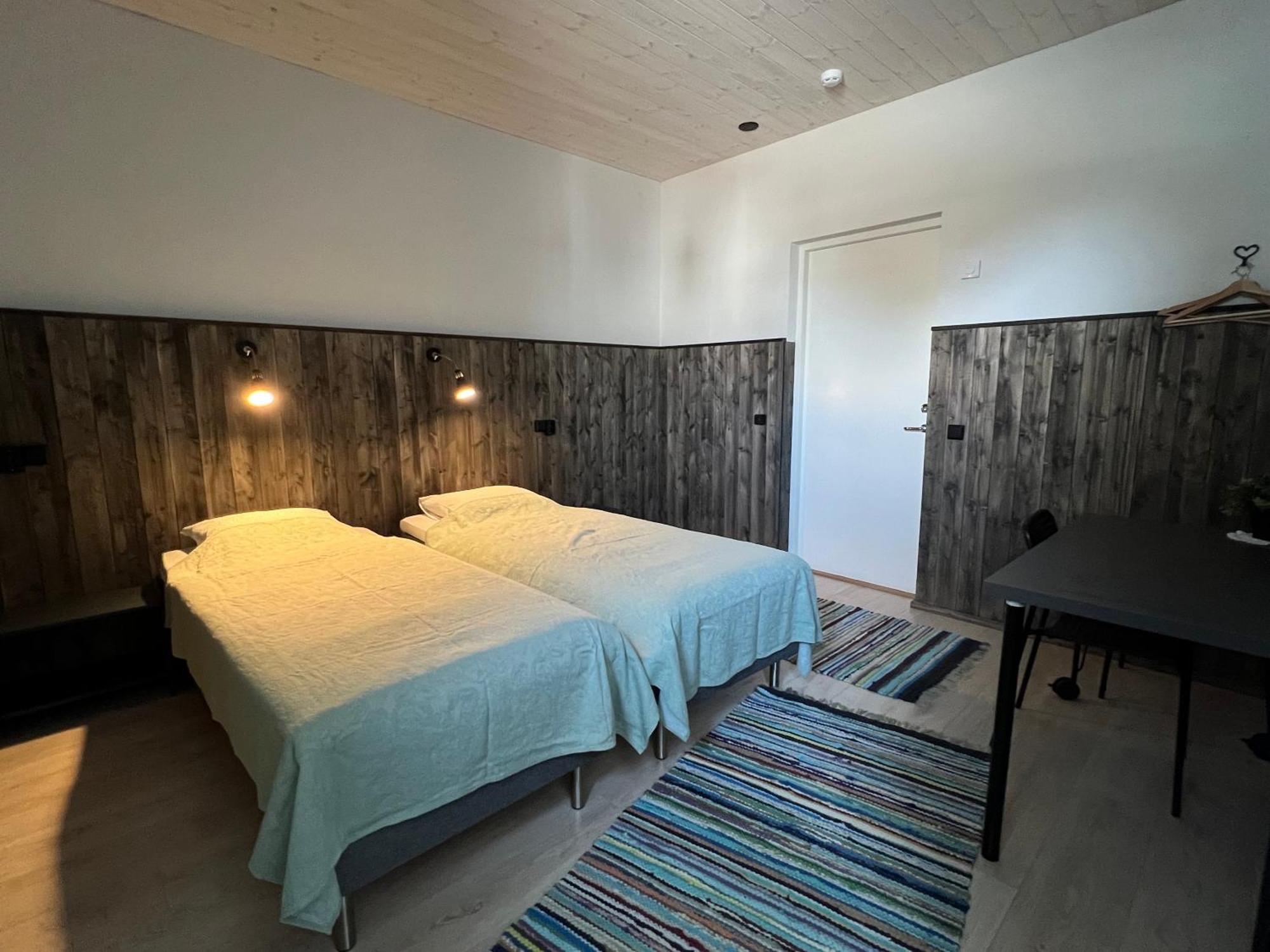 Kihnu Sadama Oeoemaja Guesthouse Lemsi Buitenkant foto