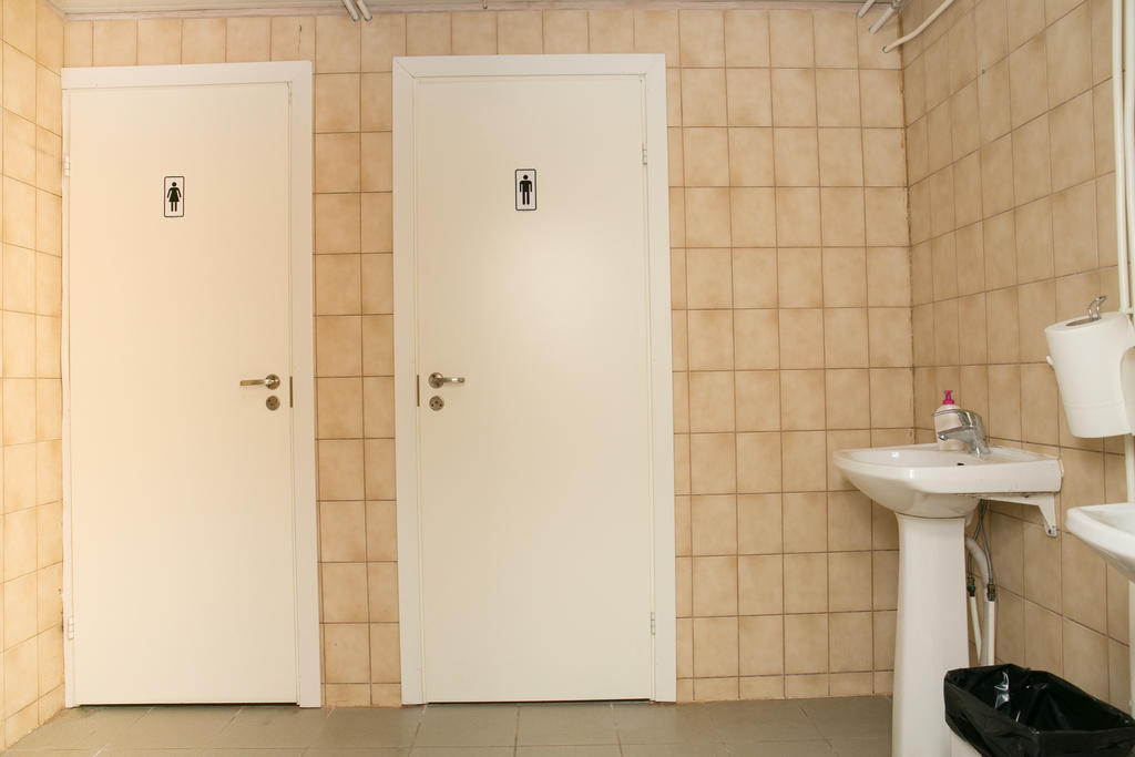 Kihnu Sadama Oeoemaja Guesthouse Lemsi Buitenkant foto