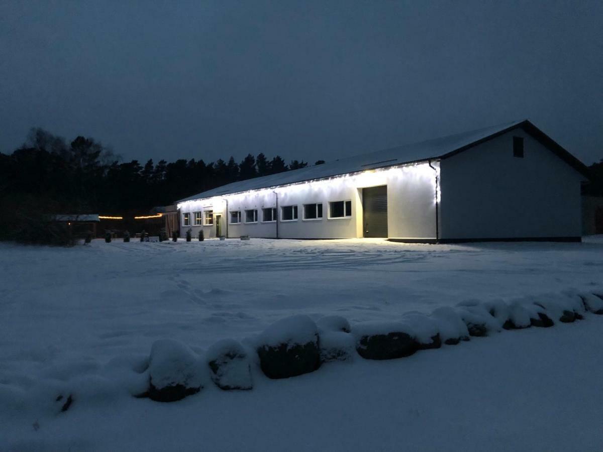 Kihnu Sadama Oeoemaja Guesthouse Lemsi Buitenkant foto